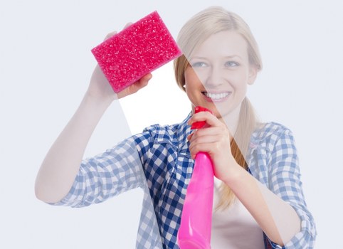 Commercial deep cleaning in Tw13 for a spotless workspace